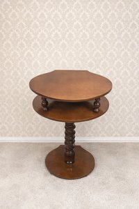 Dvoupatrový odkládací stolek