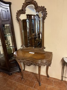 Zrcadlo s konzolovým stolkem,  ořechové dřevo