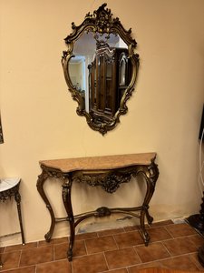 Zrcadlo s konzolovým stolkem