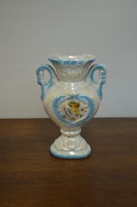 Porcelánová váza