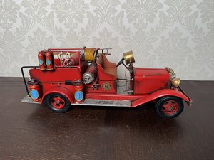 Model historického hasičského vozu