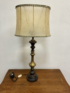 Lampa stolní