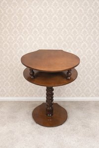 Dvoupatrový odkládací stolek