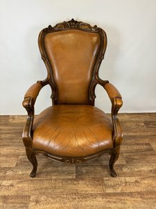  Starožitné luxusní kožené křeslo, období Rokoko