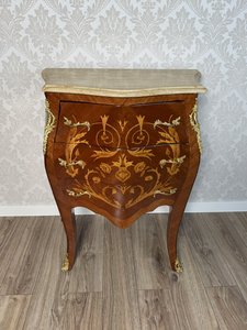 Komoda s mramorem a intarzií, cena za ks