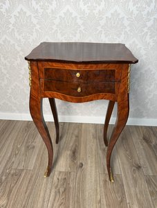 Příruční stolek s intarzií, cena za ks