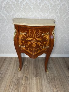 Intarzovaná komoda s mramorovou deskou, cena za ks