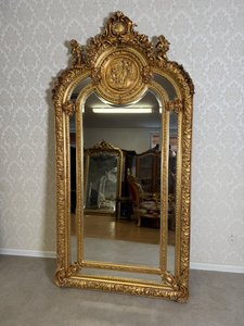 Monumentální zrcadlo s plastikou andělíčků, cena za ks