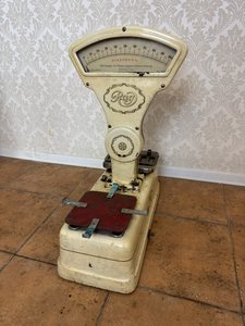 Mechanická pultová váha RAG s dekagramovou stupnicí