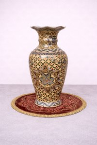 Dekorativní keramická váza