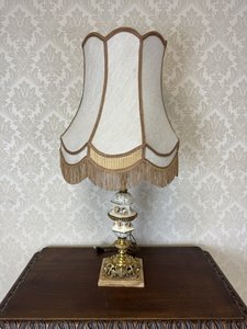Stolní lampa z onyxu, porcelánu a mosazi