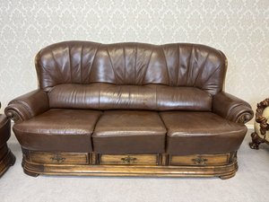 Kožená pohovka  s úložným prostorem