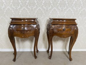 Elegantní noční stolek, cena za ks Elegantní noční stolek, cena za ks