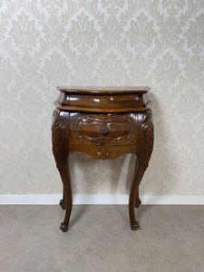 Elegantní noční stolek, cena za ks