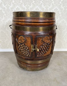 Soudek - bar - s motivem vinné révy Soudek - bar - s motivem vinné révy