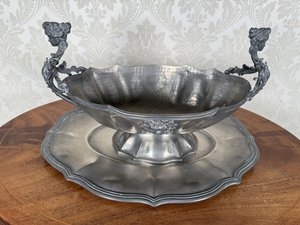 Cínová mísa s táckem Cínová mísa s táckem