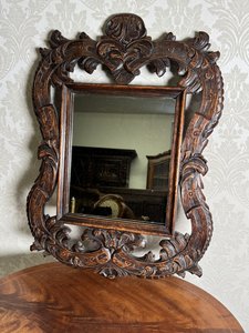 Řezbované nástěnné zrcadlo, dřevěný rám Řezbované nástěnné zrcadlo, dřevěný rám