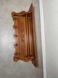 Nástěnný věšák