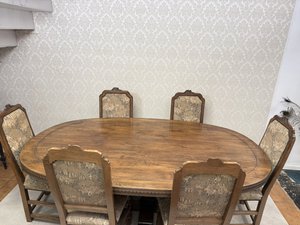 Jídelní souprava s oválným stolem