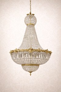 Závěsný skleněný lustr s maskarony