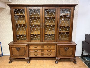 Impozantní knihovna