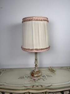 Stolní lampa z leštěného onyxu