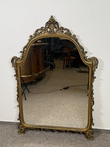 Zlatě patinované nástěnné zrcadlo