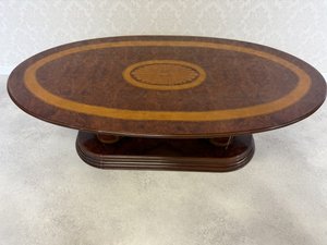 Konferenční stolek s dýhovou intarzií